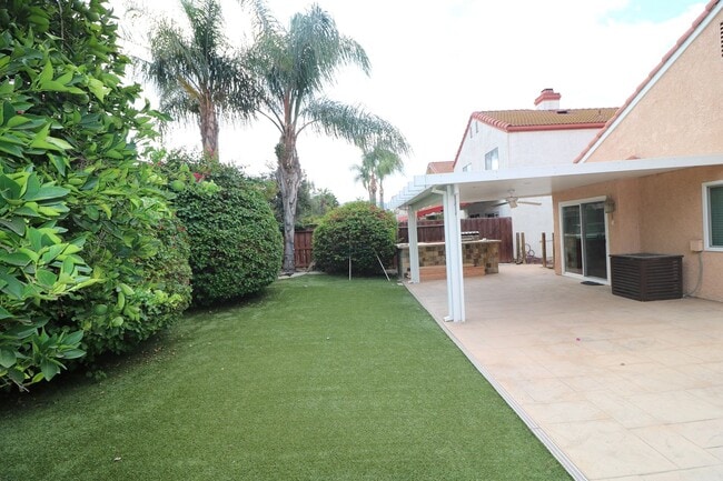 Building Photo - Gorgeous 2/Bed, 2/Bath Home in Simi Valley!