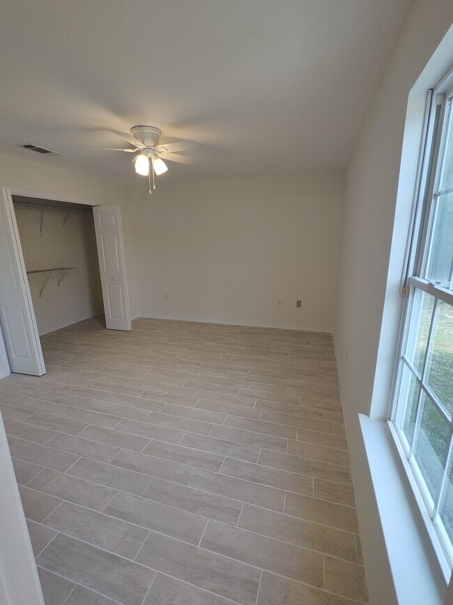 Building Photo - 5125 Colt Dr