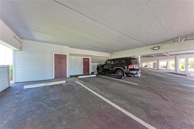 Building Photo - 515 Leffingwell Ave