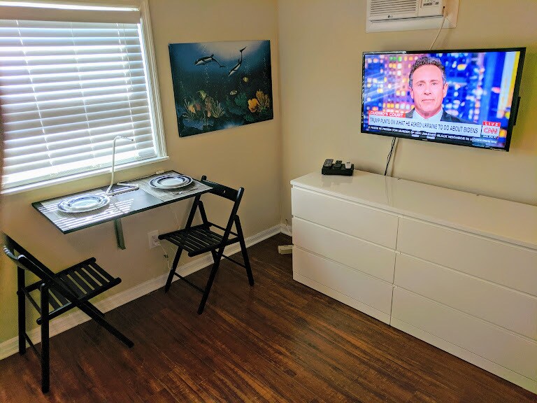 livingroom - 2350 1st Ave N