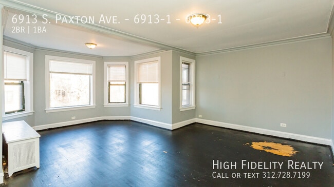 Building Photo - 6913 S Paxton Ave