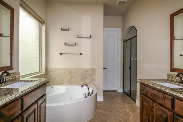 Building Photo - 2866 Nottingham Dr