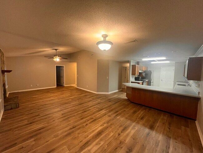 Building Photo - 310 Fairwood Dr
