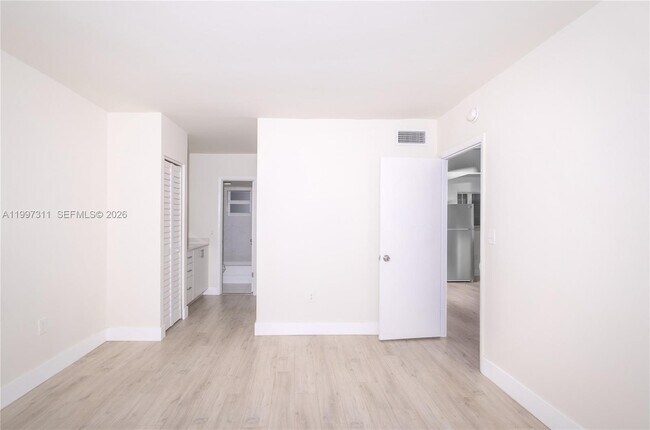 Building Photo - 3626 NE 168th St