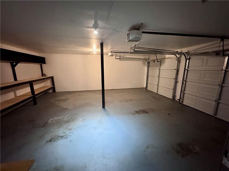 Building Photo - 3814 Whaley Ct SW