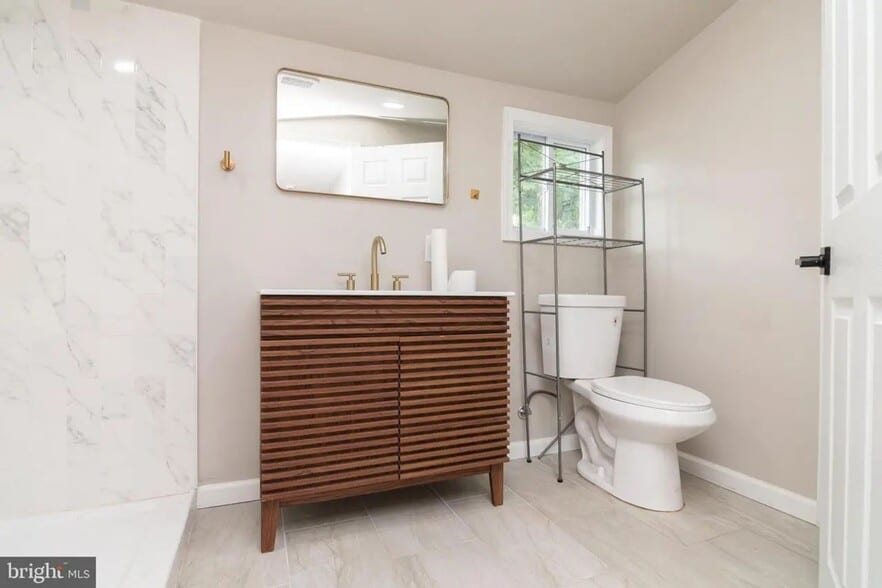 Building Photo - 107 West St