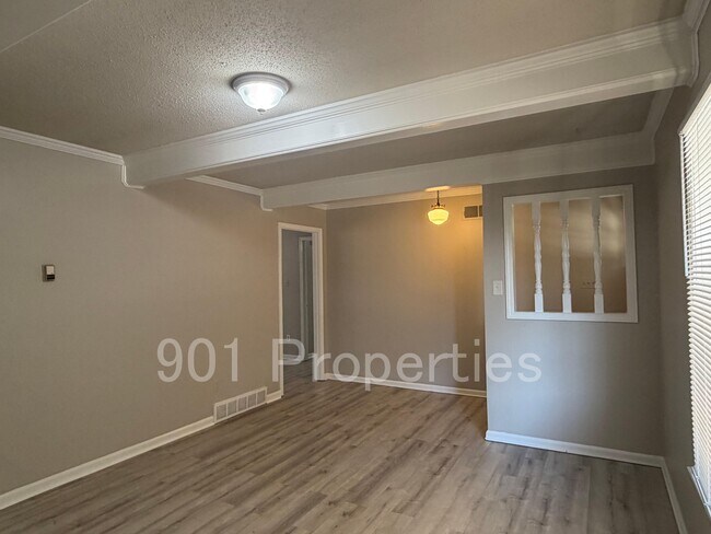 Building Photo - 5674 Montpelier Dr