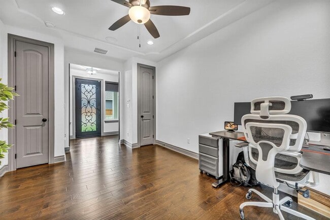 Building Photo - 2252 Nates Pl
