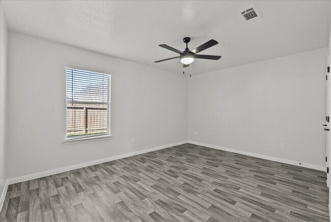 Building Photo - 2101 St Lucia Calle