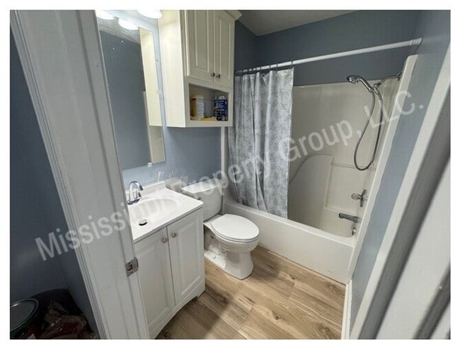 Building Photo - 2BR/2.5BA FOR RENT