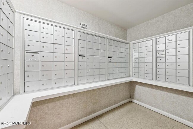 Building Photo - 1225 John F. Kennedy Blvd