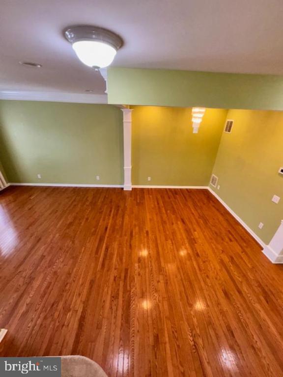 Building Photo - 256 Hudson Dr