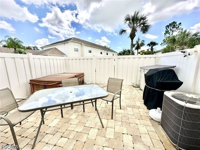 Building Photo - 3605 Cedar Oak Dr