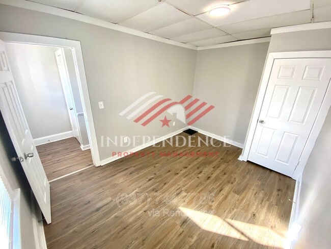 Building Photo - 906 Vine St