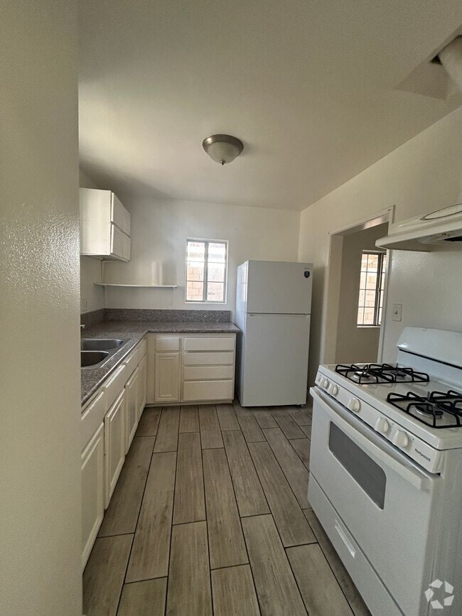Building Photo - Charming 2-Bedroom Home for Rent in Lakewood
