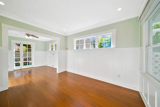 Building Photo - 240 Ashland Ave