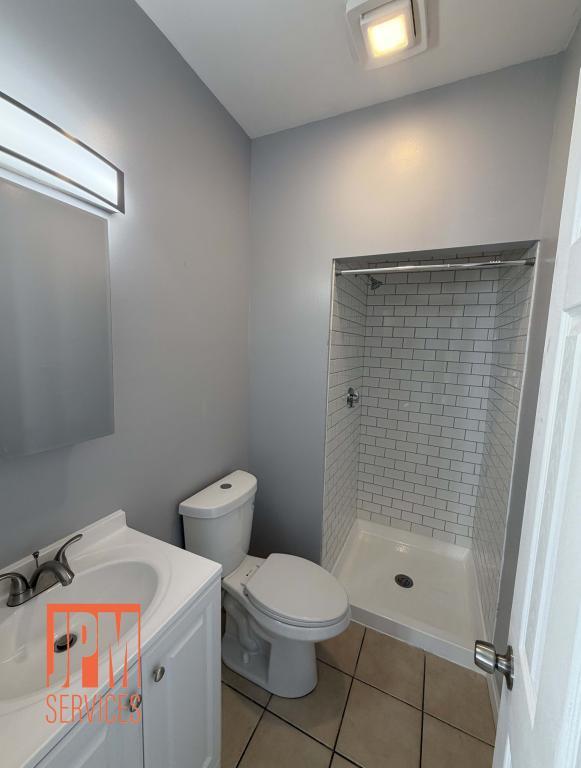 Building Photo - 10 Joyce St