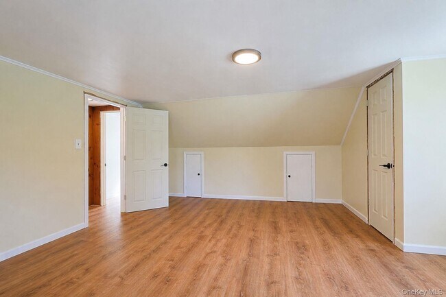 Building Photo - 1604 NY-9G