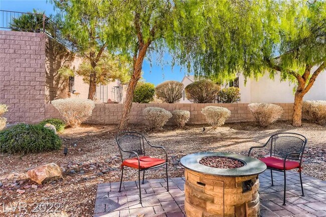 Building Photo - 2249 Canyonville Dr