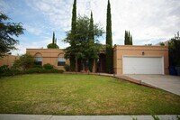 Building Photo - 6525 Brisa Del Mar Dr