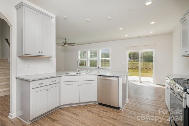 Building Photo - 15115 Moulin Court Dr