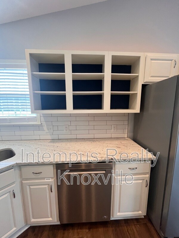 Building Photo - 1333 Willmann Ln