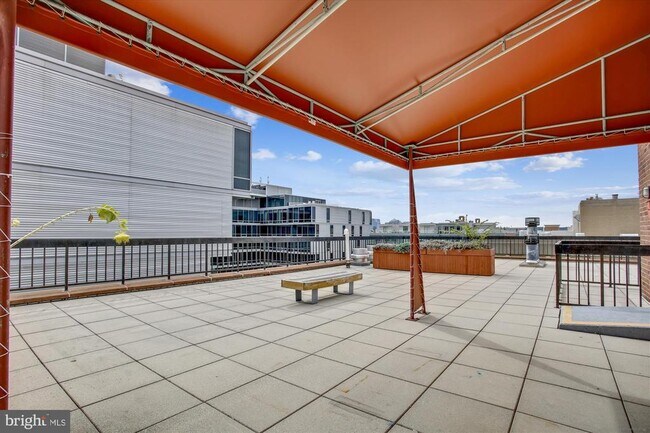 Building Photo - 1140 23rd St NW