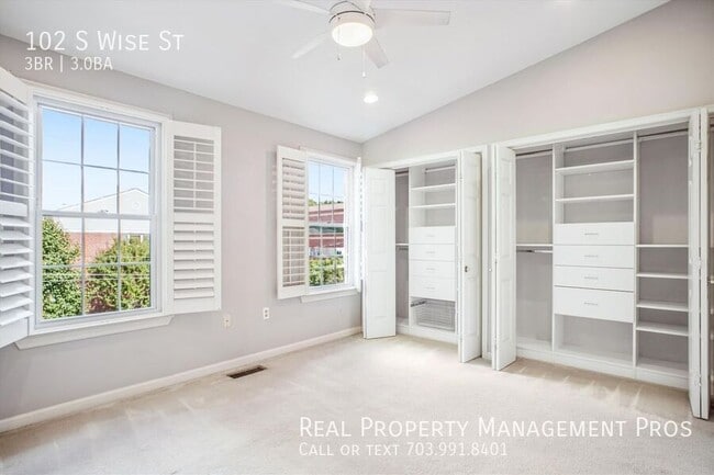 Building Photo - 102 S Wise St