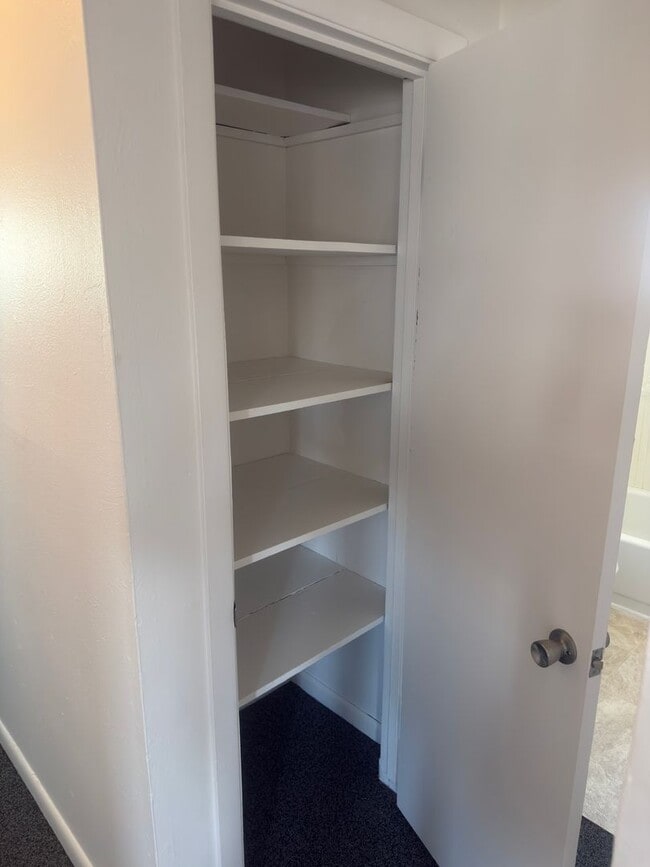 Building Photo - Remodeled 3 Bed 1 Bath Home Close to Downtown Grand Junction