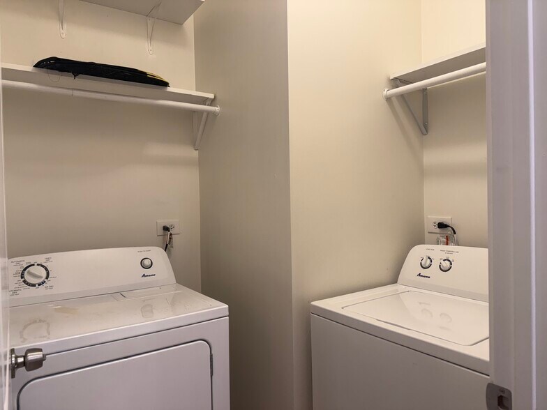 In-unit washer and dryer - 2532 W Haddon Ave