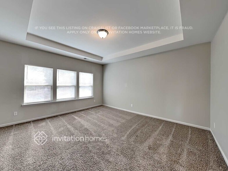 Building Photo - 11392 Cedarvale Farm Pkwy