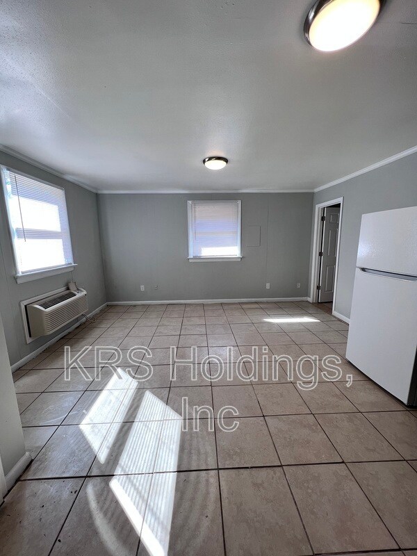 Building Photo - 2302 Alfalfa Ln