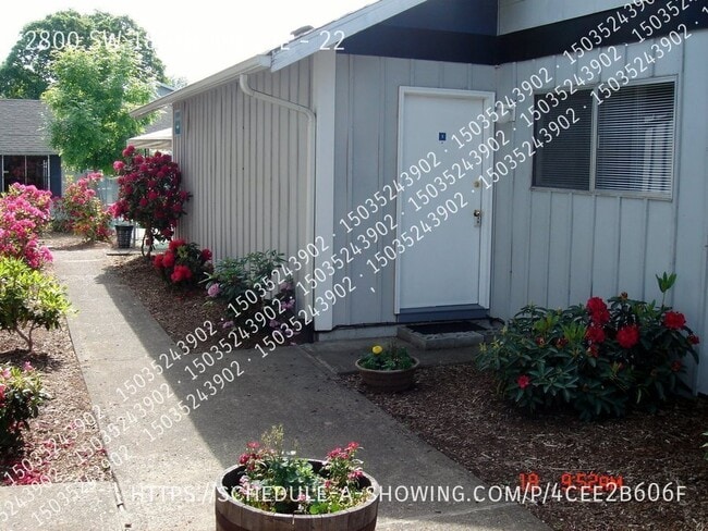 Building Photo - 2800 SW 185th Ave