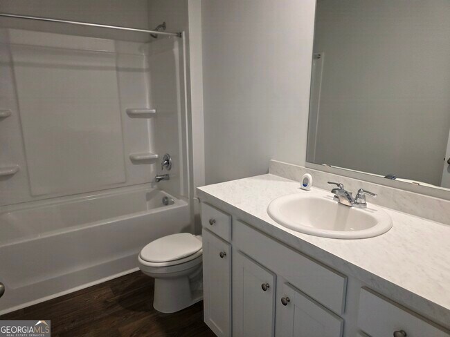 Building Photo - 100 Ponderosa Lp