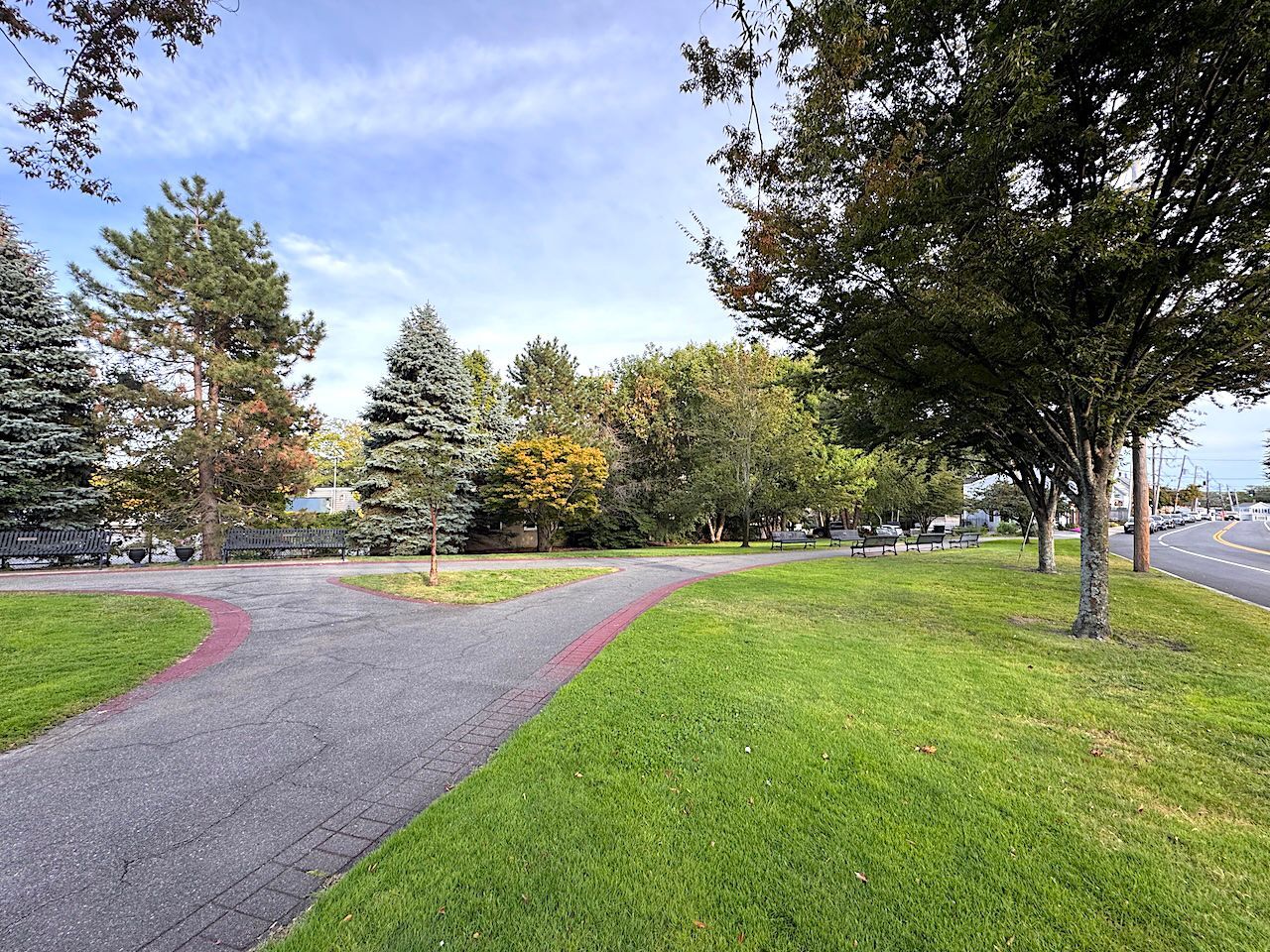 Building Photo - 848 Main St