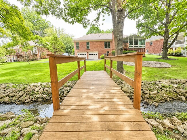Building Photo - 9205 Whitegate Ct