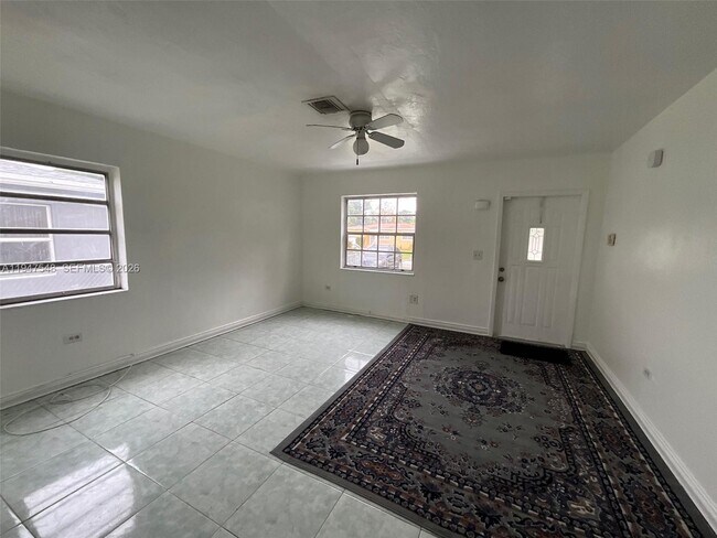 Building Photo - 1240 NE 143rd St