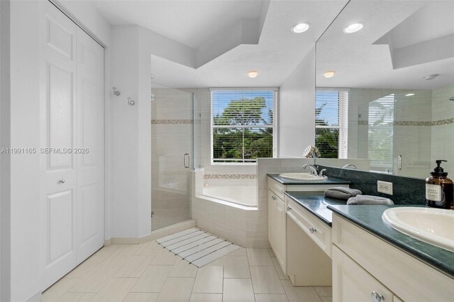 Building Photo - 896 Spinnaker Dr