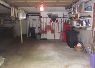 Garage space for car or storage - 75 Wildcat Ln