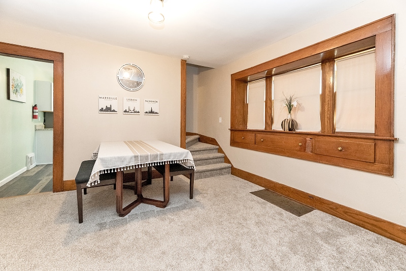 Building Photo - 321 W Lapeer St