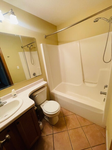 Building Photo - 1438 Cleveland Ave