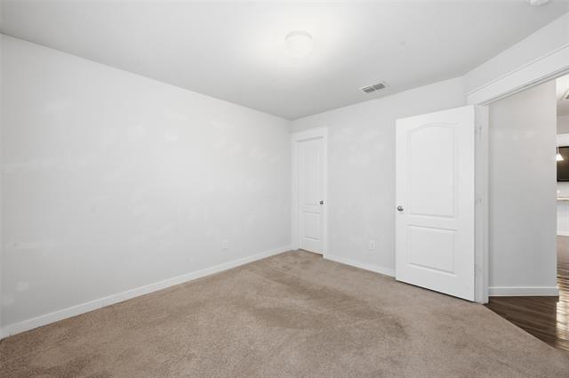 Building Photo - 8948 Devonshire Dr