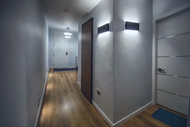 Building Photo - 8380 Waring Ave