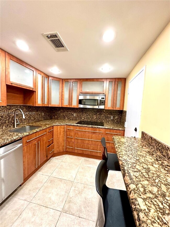 Building Photo - 1950 S Ocean Dr