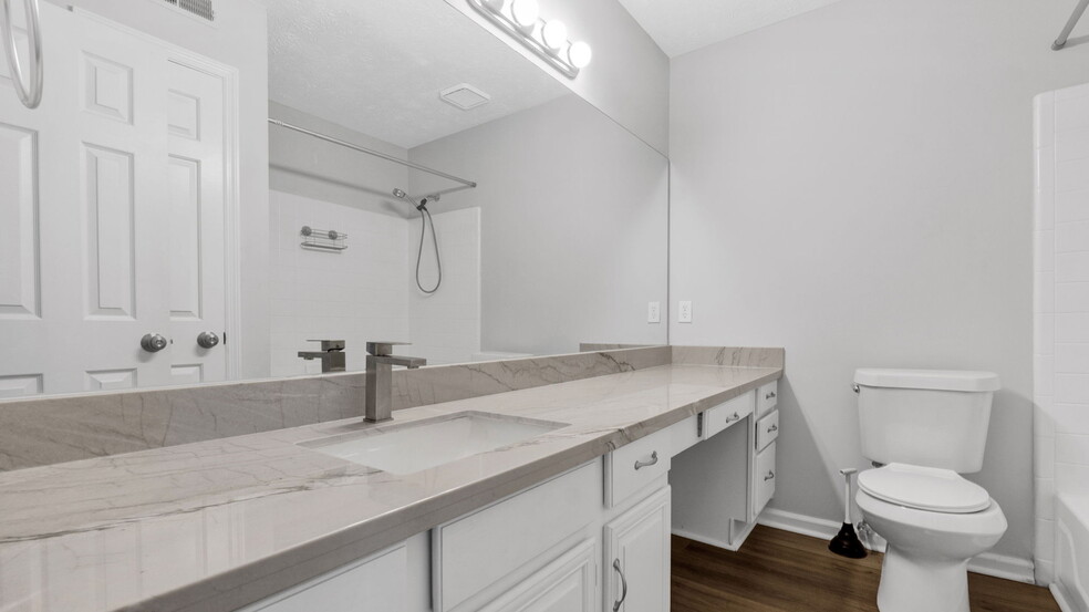Building Photo - 4433 Coopers Creek Dr SE