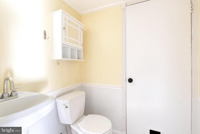 Building Photo - 1615 Fendall Ct