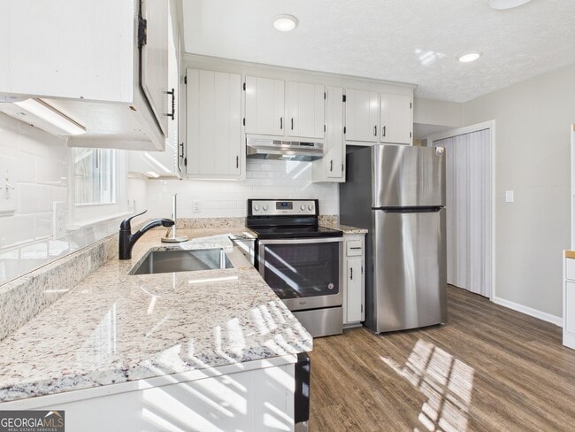 Building Photo - 1030 Elder Heights Dr