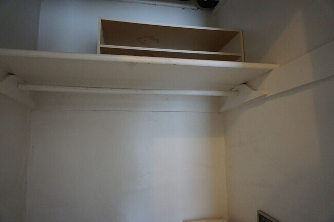 Building Photo - 635 E 100 S