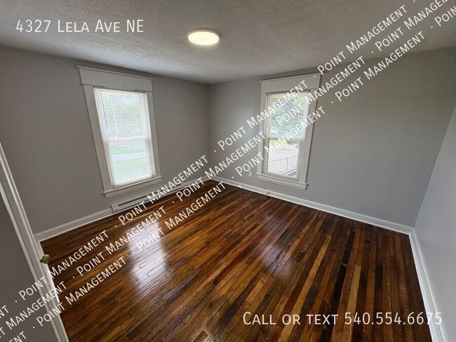 Building Photo - 4327 Lela Ave NE