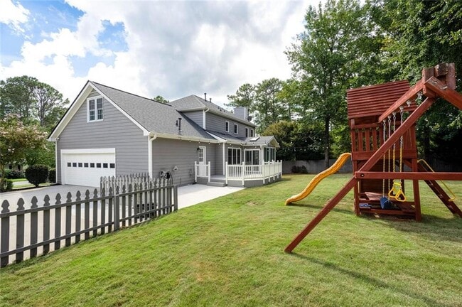 Building Photo - 3281 Mitsy Forest Way NE